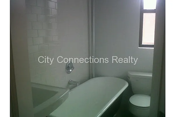 Rented by City Connections Realty | media 25