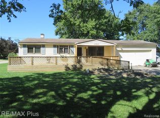 1494 Lasalle Ave, Burton, MI 48509