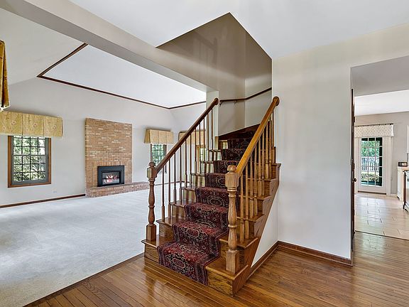 5th image of 1875 Wedgewood Ct