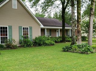 2100 Englewood Dr, Tupelo, MS 38801