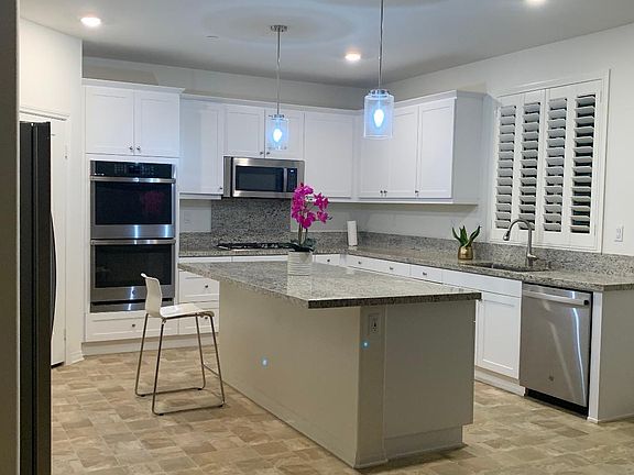 4th image of 4826 Wilson Ave