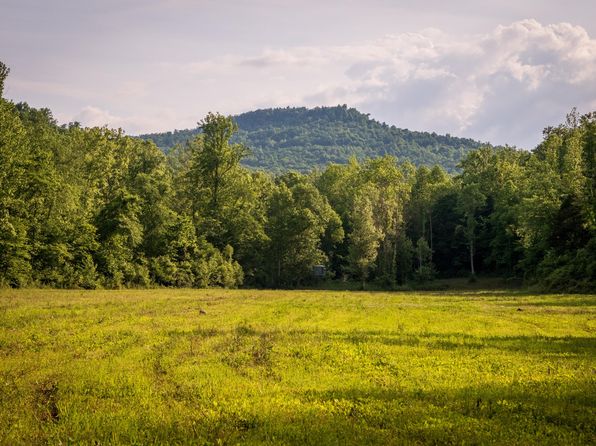 Puncheon Creek Ln, Livingston, TN 38570