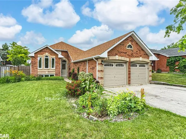 70 Hurst Dr, Barrie, ON L4N 8K4