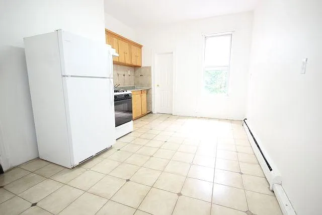 101 Reservoir Ave #4