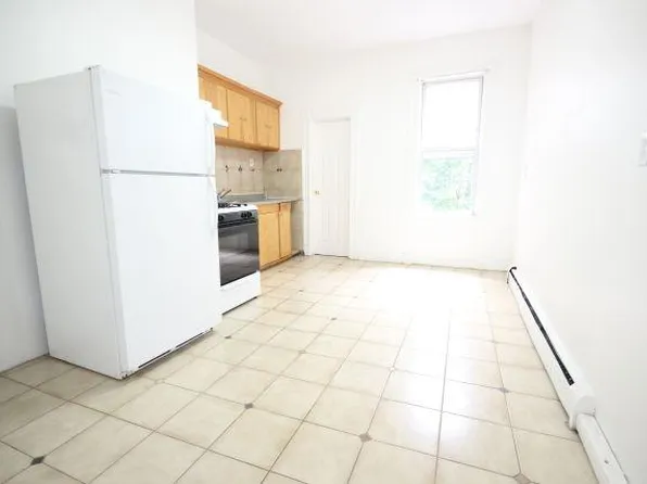 101 Reservoir Ave APT 4, Jersey City, NJ 07307