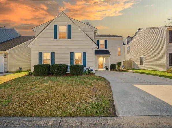 207 Rockwood Pl, Suffolk, VA 23435