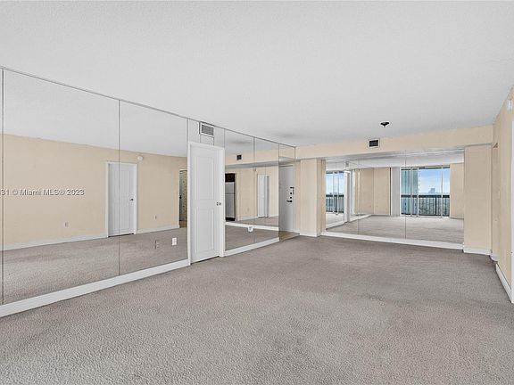4th image of 2333 Brickell Ave APT 2510