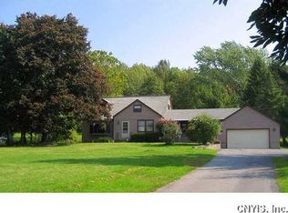 2812 E Lake Rd, Skaneateles, NY 13152