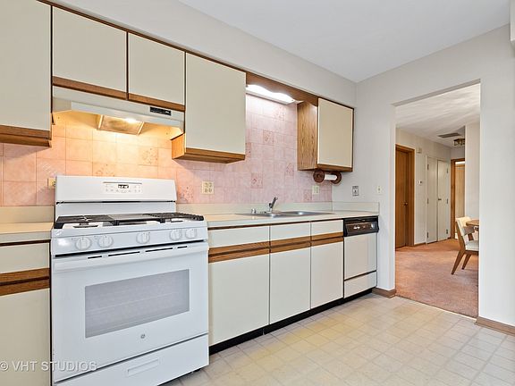 4th image of 2546 Hunter Dr