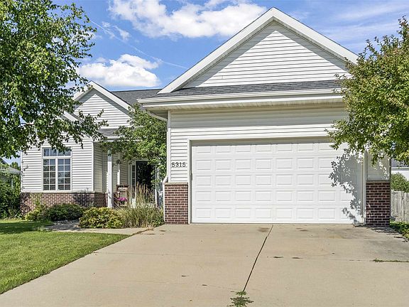2nd image of 5315 Applewood Ln