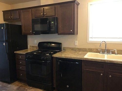 2nd image of 1138 Bedford Pl