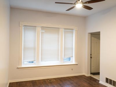 3721 S Honore St, Chicago, IL, 60609