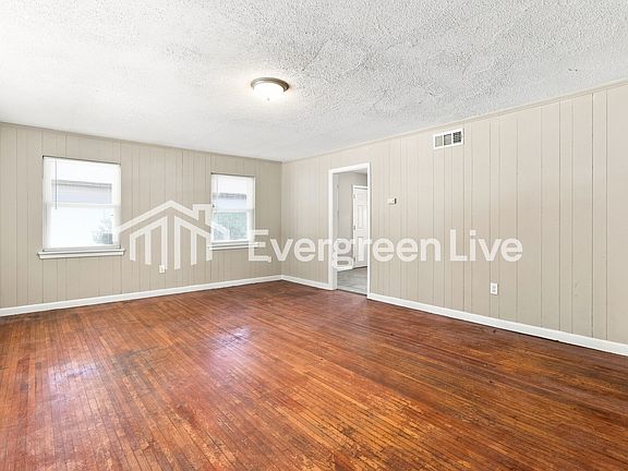 3rd image of 1700 S Jackson St