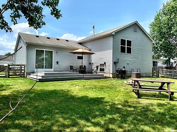3rd image of 1433 Pepper Ln
