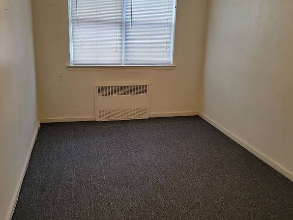 4th image of 8627 25th Ave #1