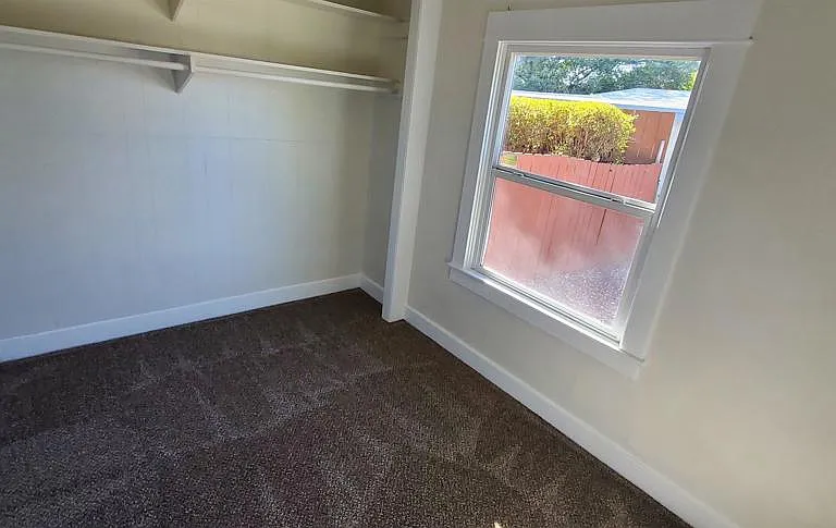 6841 Mohawk St — Photo 10