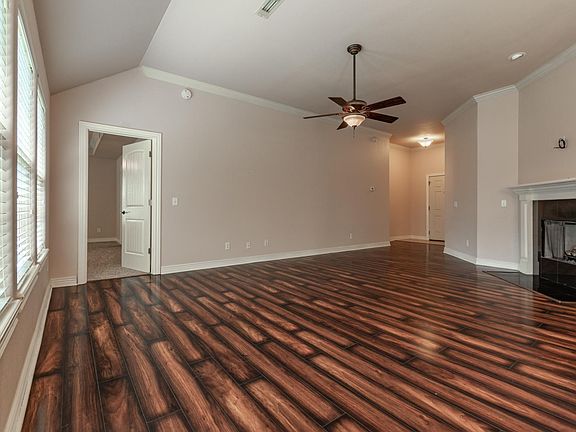 4th image of 2657 N Brush Creek Dr