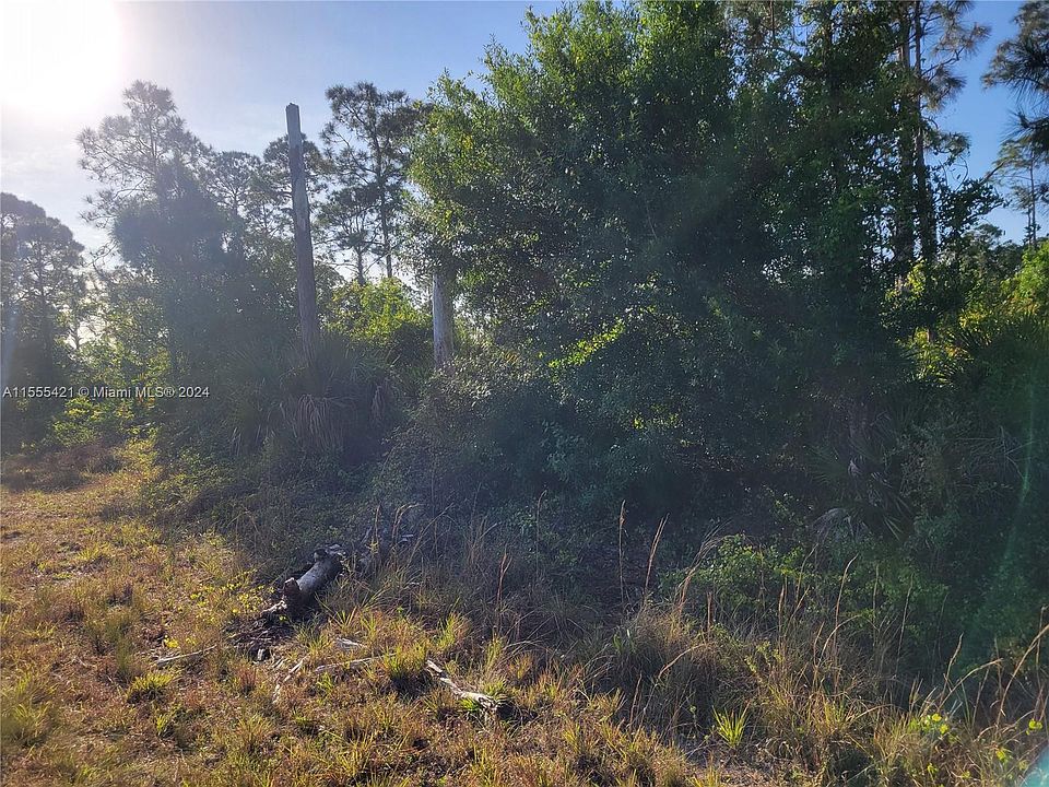 2nd image of 1056 Candlelight Dr