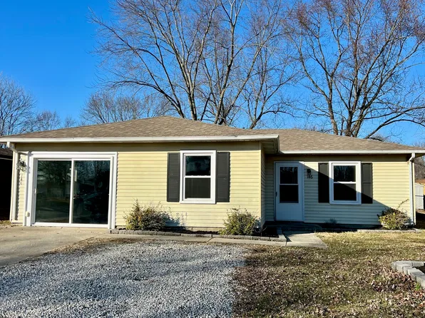 146 Schaefer Dr, Hope, IN 47246