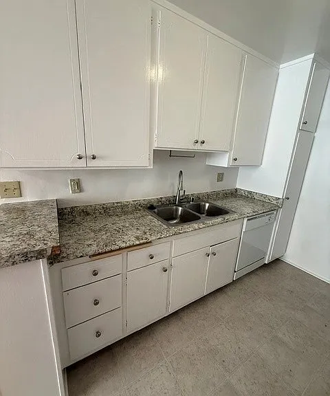 10856 Rose Ave #104 — Photo 6