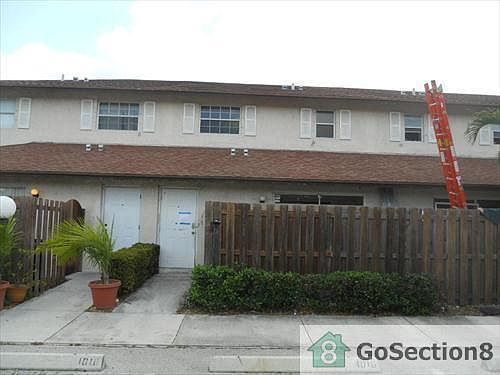1st image of 1050 Cypress Way E