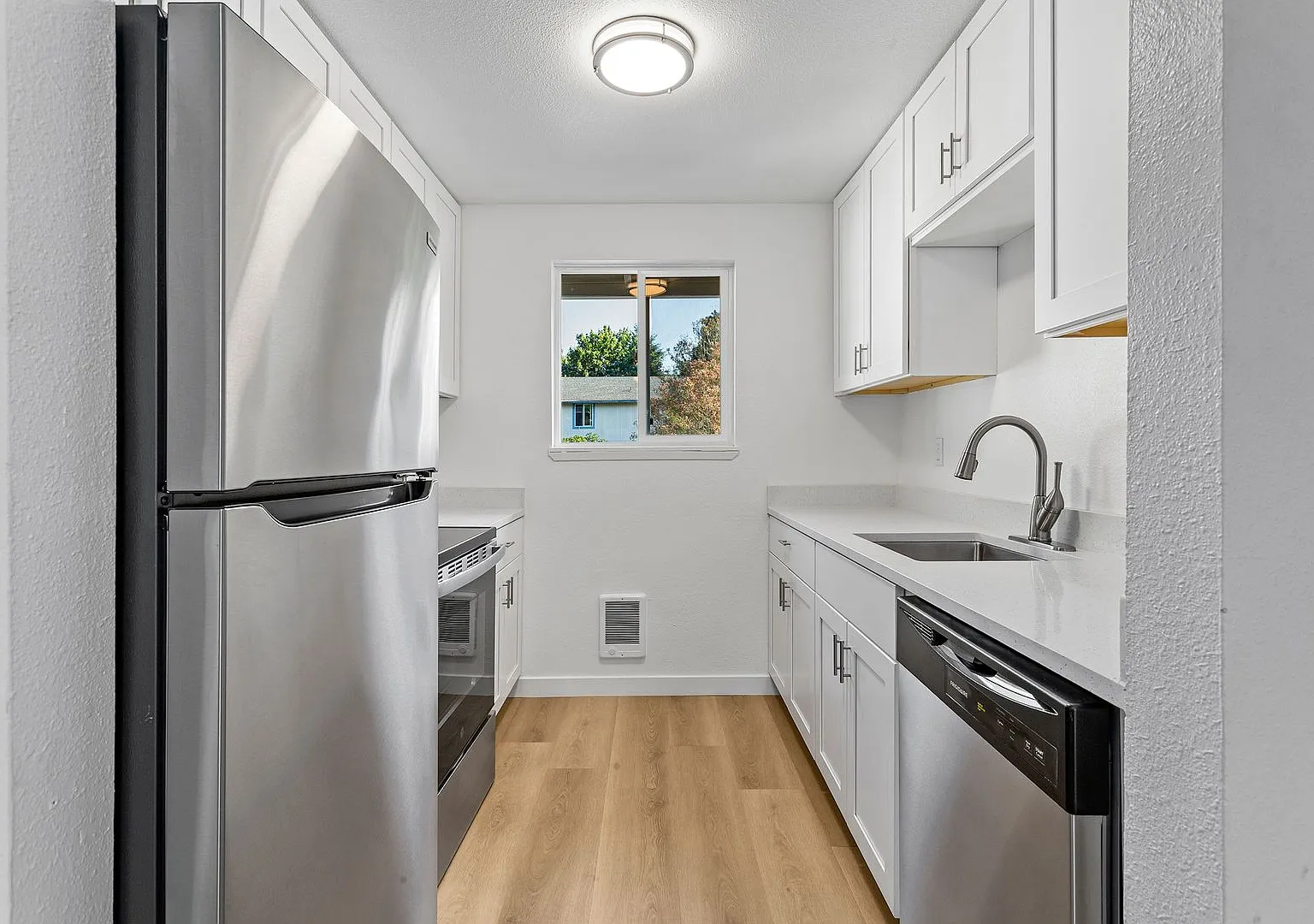 12180SW Calico — Photo 4