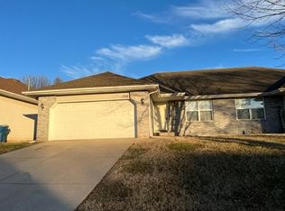 722 S Pinhook Dr, Nixa, MO 65714