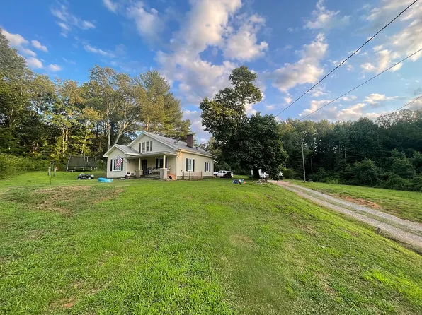 607 C Hopewell Rd, Morganton, NC 28655