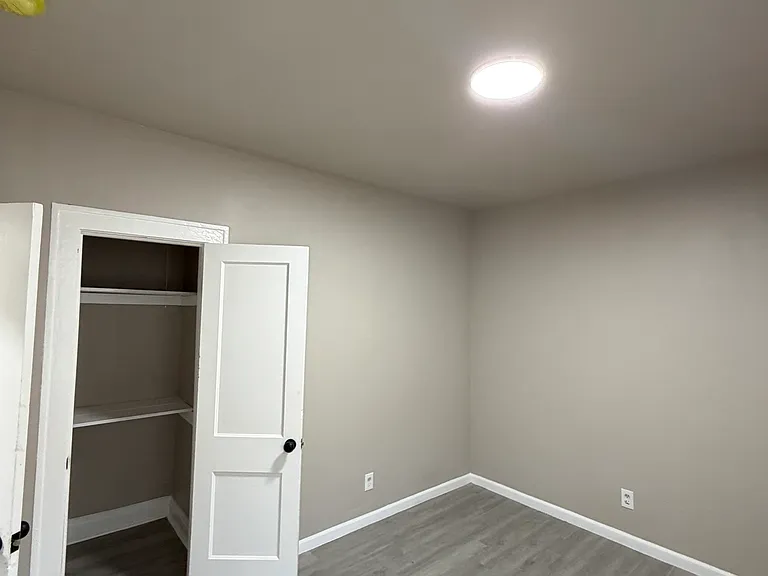 1121 Polk St — Photo 12