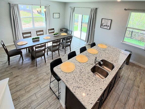 Dining Room, Kitchen Counter