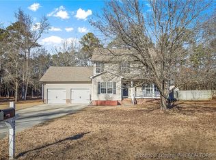 283 Greentree Dr, Raeford, NC 28376