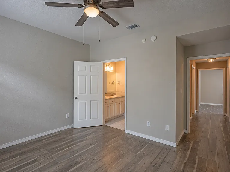 13700 Richmond Park Dr N #1501 — Photo 17