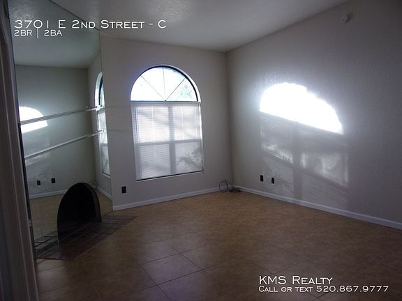 5th image of 3701 E 2nd St APT C