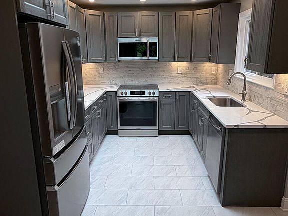 2nd image of 12 Eastport Court