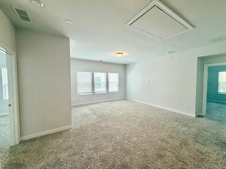 3092 Cedric Ct — Photo 18