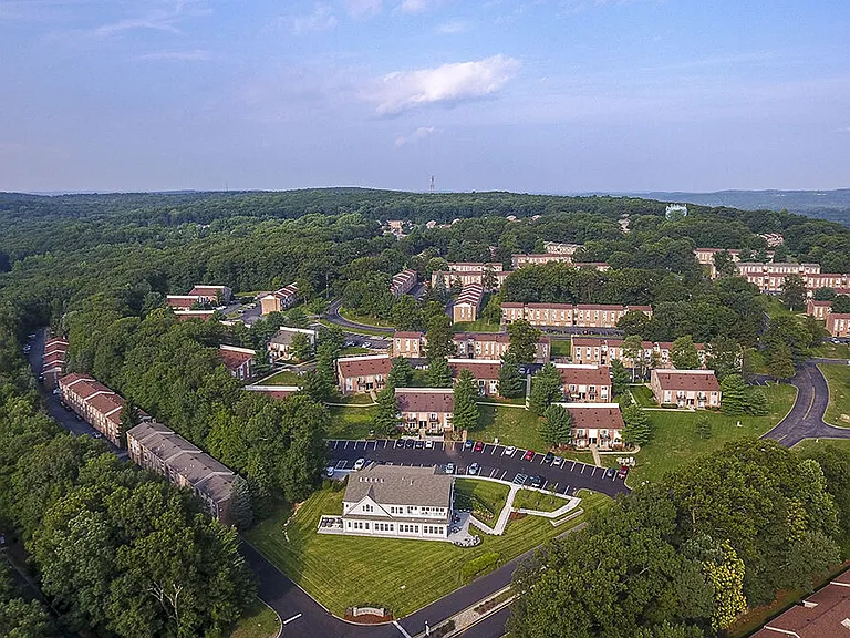 Overlook at Flanders — Photo 31