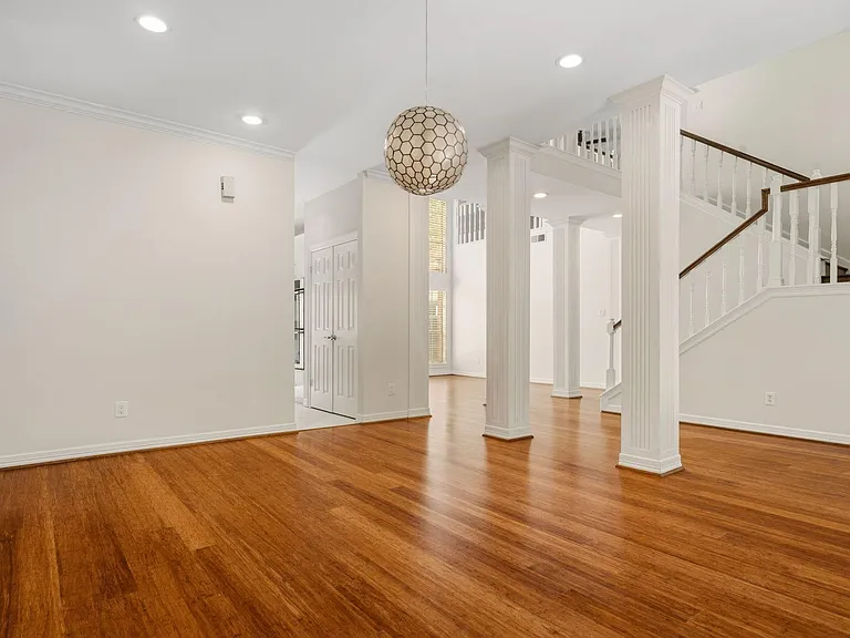 14207 Woodville Gardens Dr — Photo 16