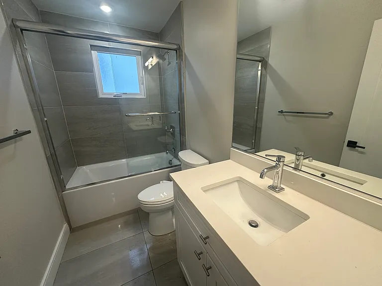44 Iffley Rd #2 — Photo 7
