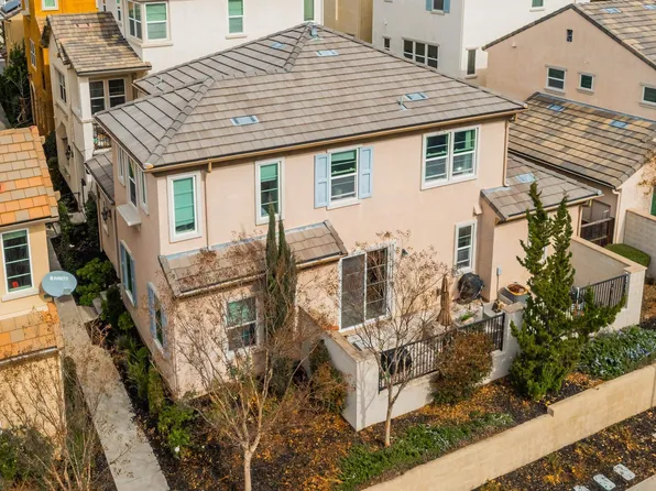 3330 Araldi Ln, Dublin, CA 94568