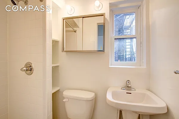 Rented by Compass | media 24