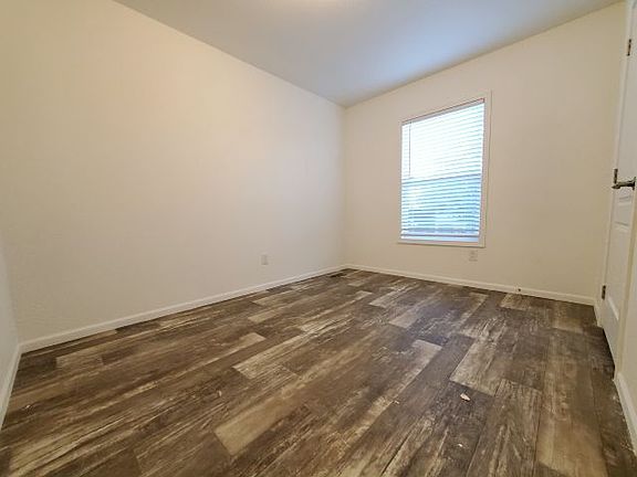 4th image of 3642 Boulder Hwy Trailer 422