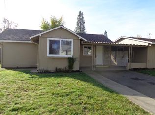 851 Humphrey St, Medford, OR 97501