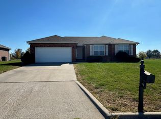 214 Kori Ct, Mount Vernon, MO 65712