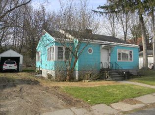 2 Pleasant Pl, Canajoharie, NY 13317