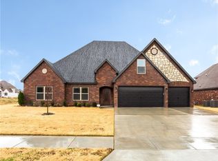 1811 SW Nottingham Ave, Bentonville, AR 72712