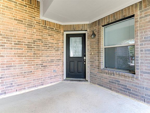 3rd image of 22919 Twisting Maple Ct