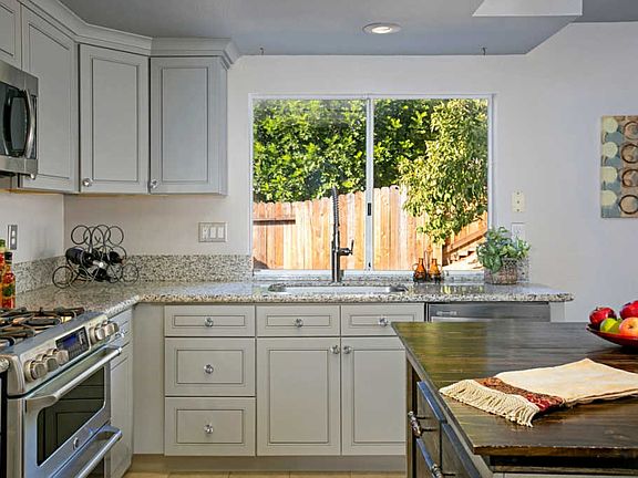 4th image of 12609 Creekwood Ct