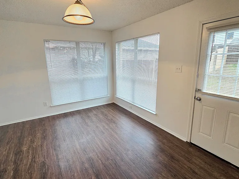 2817 Island Wren Dr — Photo 8