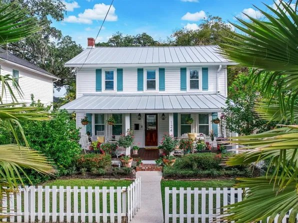 124 S 5th St, Fernandina Beach, FL 32034