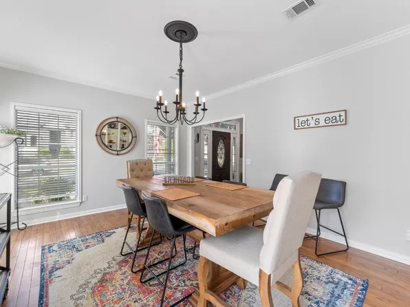 912 Glen Abbey Dr, Mansfield, TX 76063